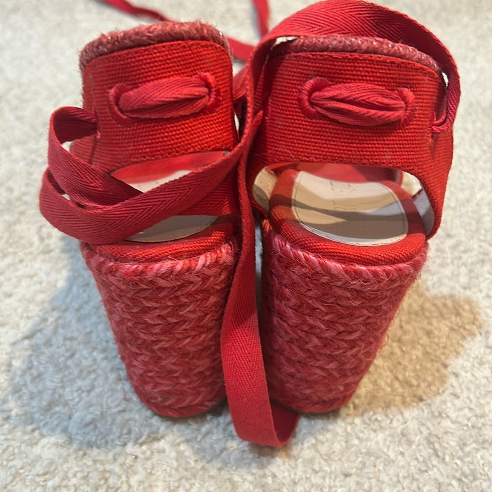 Stuart Weitzman Marguerita canvas wedge red sandals - Picture 4 of 12